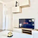Devant La *